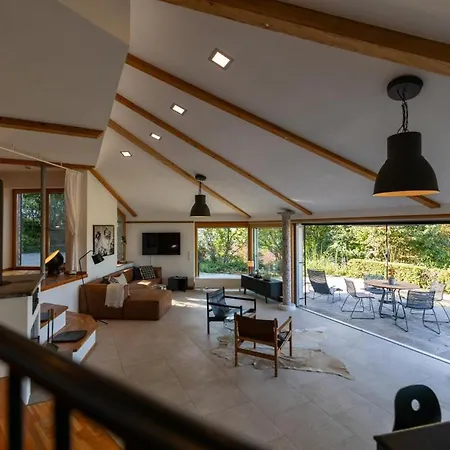 Tatil Evi Hoch Ueber Dem Taubertal Mit Fantastischem Weitblick, Dachterrasse, 2000m2 Grossem Grundstueck Und Kamin Lauda-Königshofen
