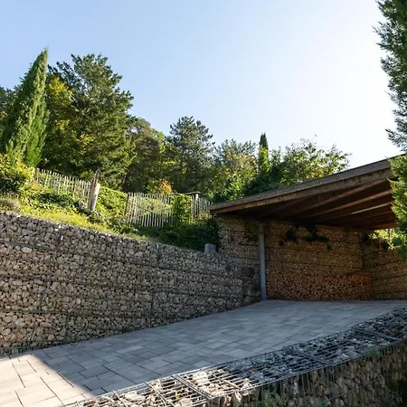 Hoch Ueber Dem Taubertal Mit Fantastischem Weitblick, Dachterrasse, 2000m2 Grossem Grundstueck Und Kamin * Lauda-Königshofen