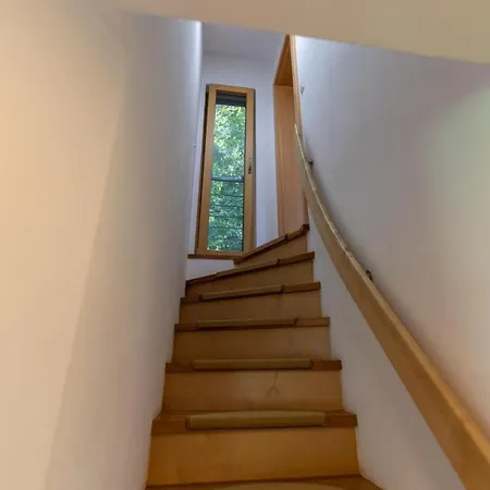 Hoch Ueber Dem Taubertal Mit Fantastischem Weitblick, Dachterrasse, 2000m2 Grossem Grundstueck Und Kamin *