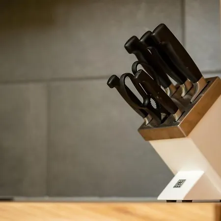 Hoch Ueber Dem Taubertal Mit Fantastischem Weitblick, Dachterrasse, 2000m2 Grossem Grundstueck Und Kamin