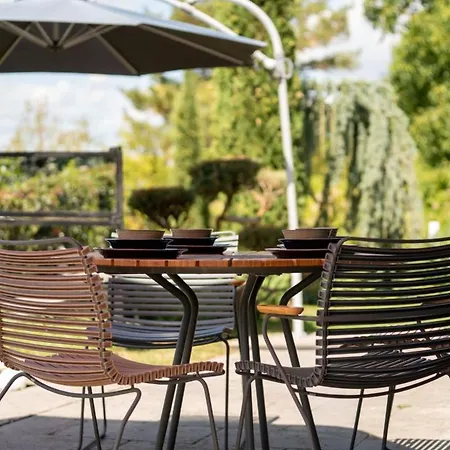 Hoch Ueber Dem Taubertal Mit Fantastischem Weitblick, Dachterrasse, 2000m2 Grossem Grundstueck Und Kamin * Lauda-Königshofen