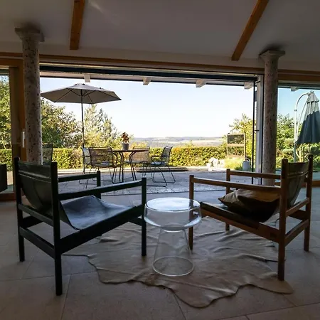 Hoch Ueber Dem Taubertal Mit Fantastischem Weitblick, Dachterrasse, 2000m2 Grossem Grundstueck Und Kamin Prázdninový dům Lauda-Königshofen
